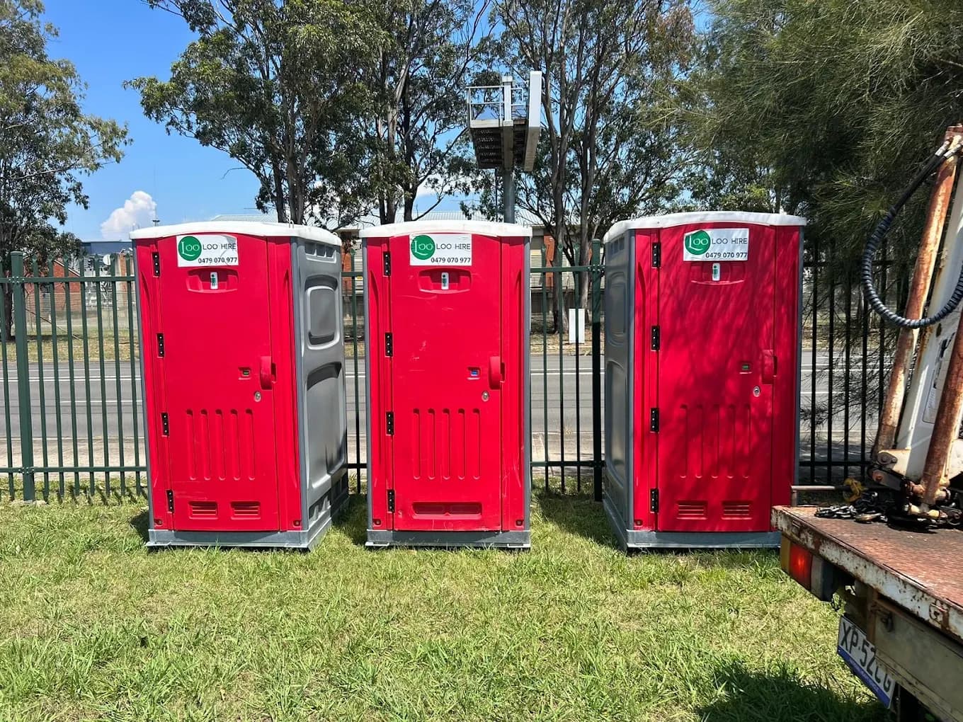 Construction site portable toilets - Loo Hire WorkSafe compliant units for Sydney, Melbourne and Brisbane